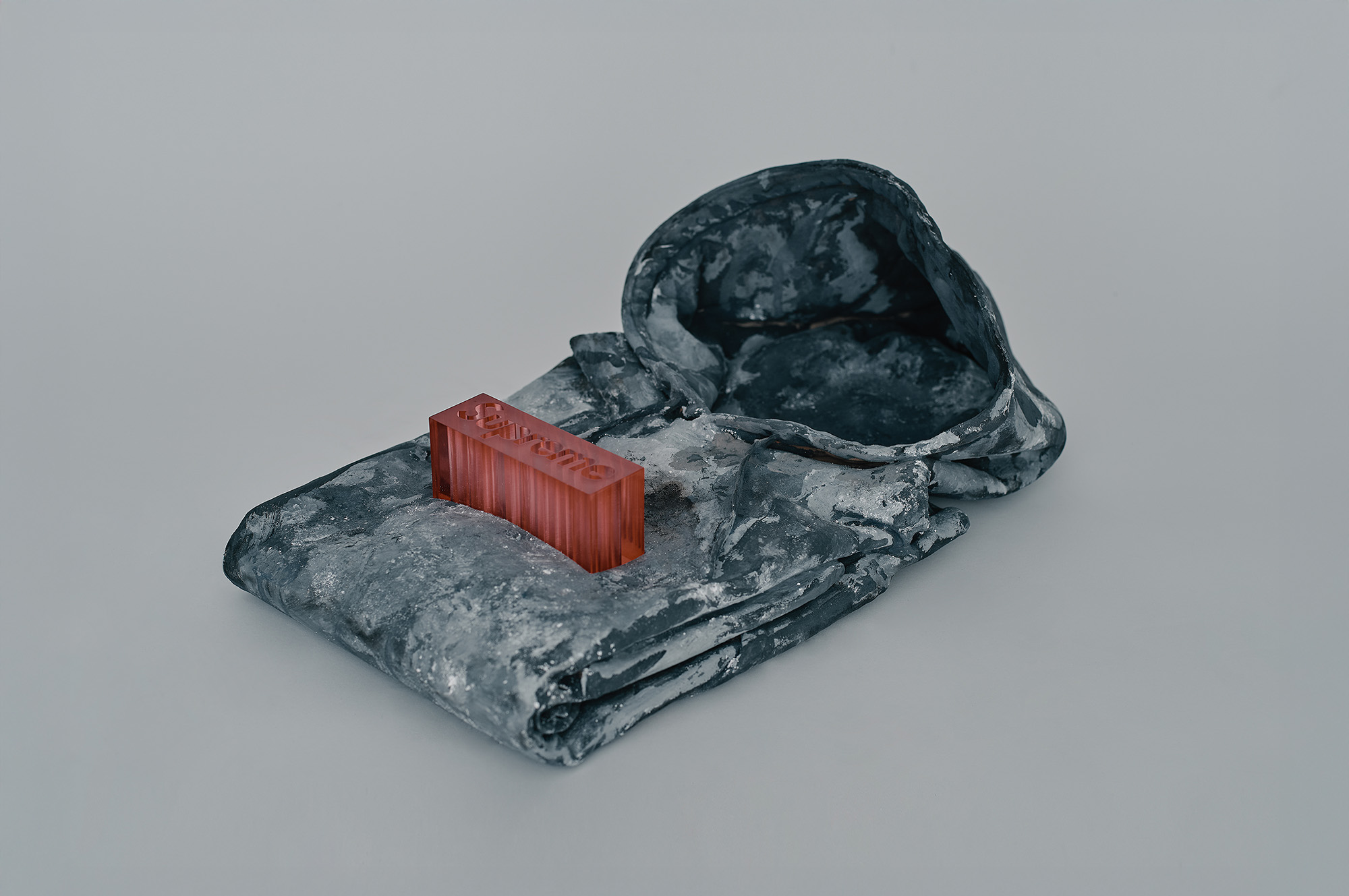 未来からの化石＃04 “Supreme”